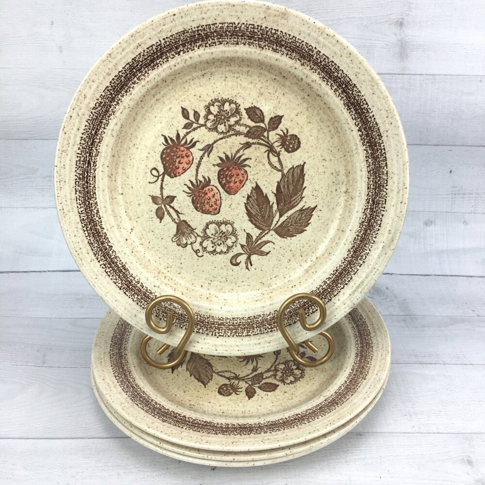 70's Churchill Homespun Stonecast WILD STRAWBERRY England Dinner Plates Set 4